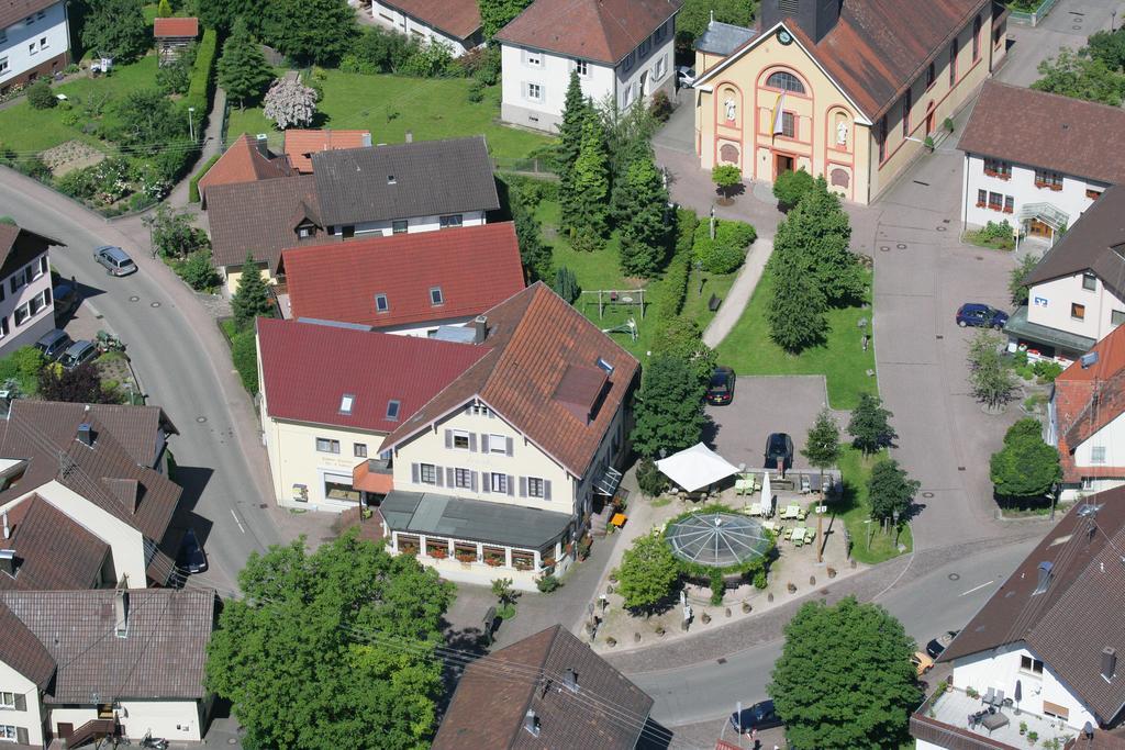 Gasthof Zur Traube Buehl  Exterior photo